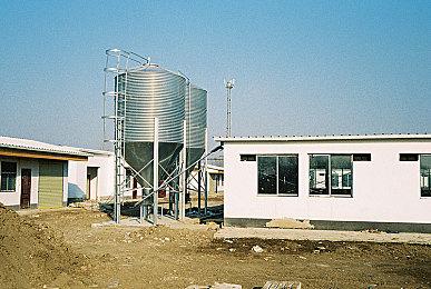 对战危险巨像 《Soulstice》公布BOSS战演示视频